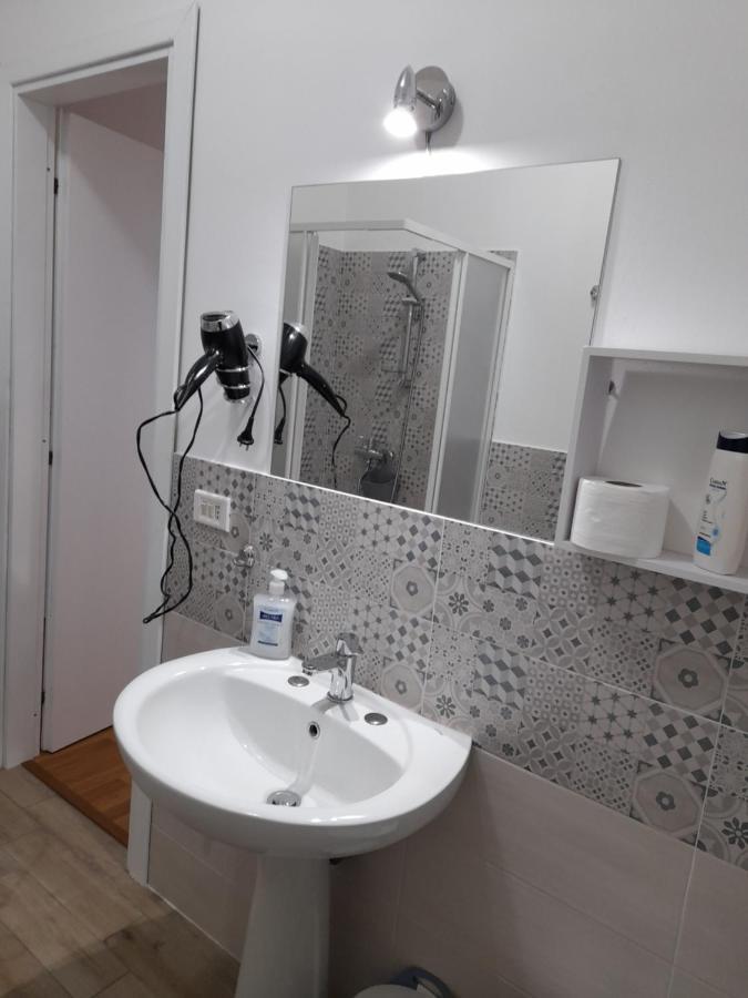 Milazzo: La Porta Delle Eolie Bed and Breakfast Rum bild