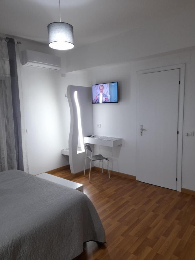 Milazzo: La Porta Delle Eolie Bed and Breakfast Rum bild