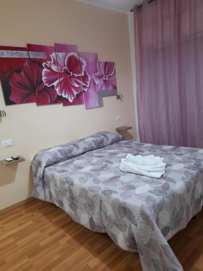 Milazzo: La Porta Delle Eolie Bed and Breakfast Exteriör bild