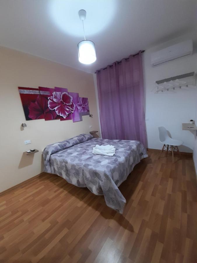 Milazzo: La Porta Delle Eolie Bed and Breakfast Exteriör bild